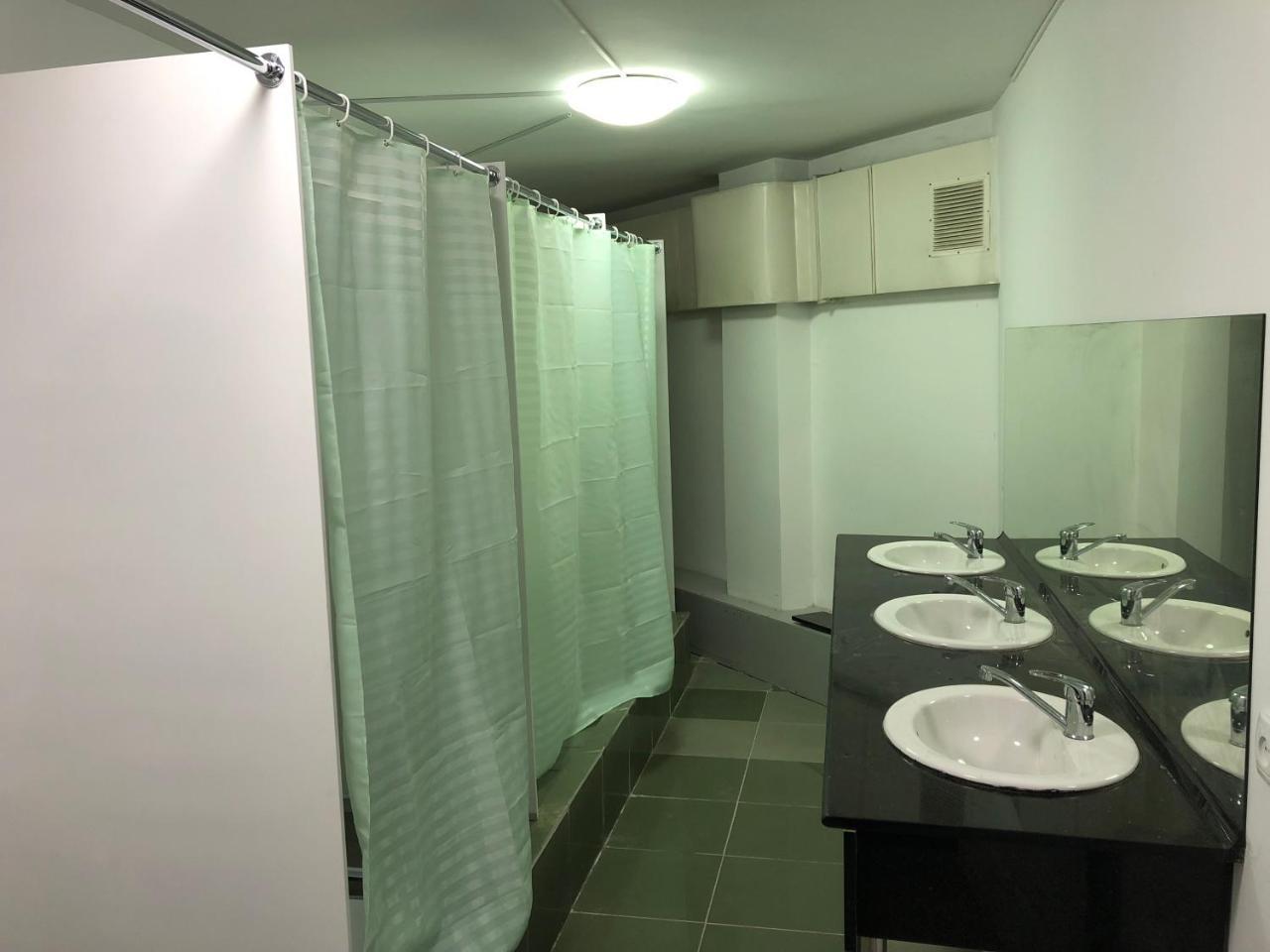 Apple City Hostel Алматы Экстерьер фото